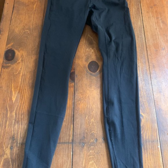 Lululemon Wunder Under Size 2 New, Never Worn - Picture 2 of 2